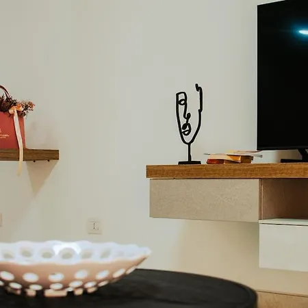 Attico Vicino Aeroporto Con Parcheggio Privato E 2 Bagni Apartment *